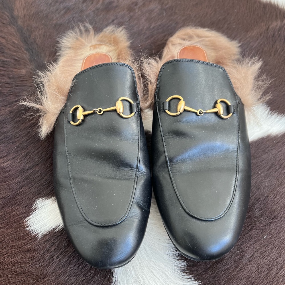 Gucci Princetown fur loafers 39